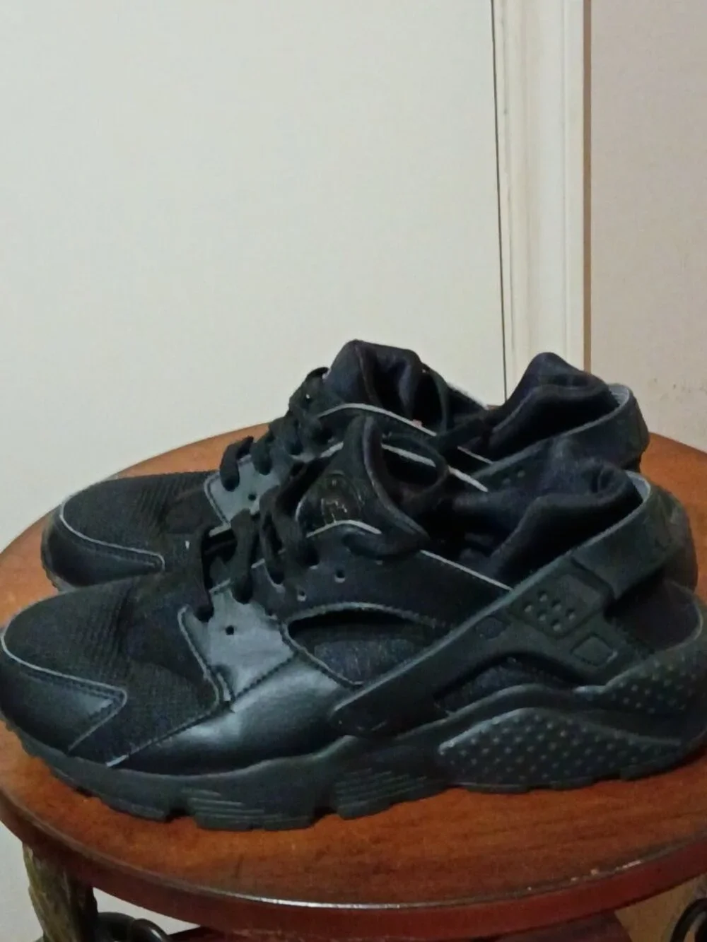 Nike Huarache Run Shoes Youth Size 7Y Kids Black Athletic Sneakers 654275-016